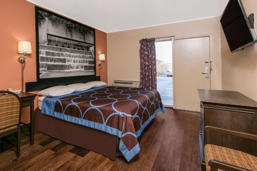 King Room - Smoking  interior